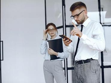 Когда технологии ускоряют, а человек замедляется